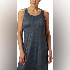 Columbia Women's medium Freezer Dress sleeveless omni freeze zero Swirl cooling